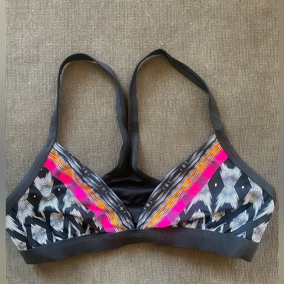 Athleta Belize bikini top size S - Picture 2 of 4
